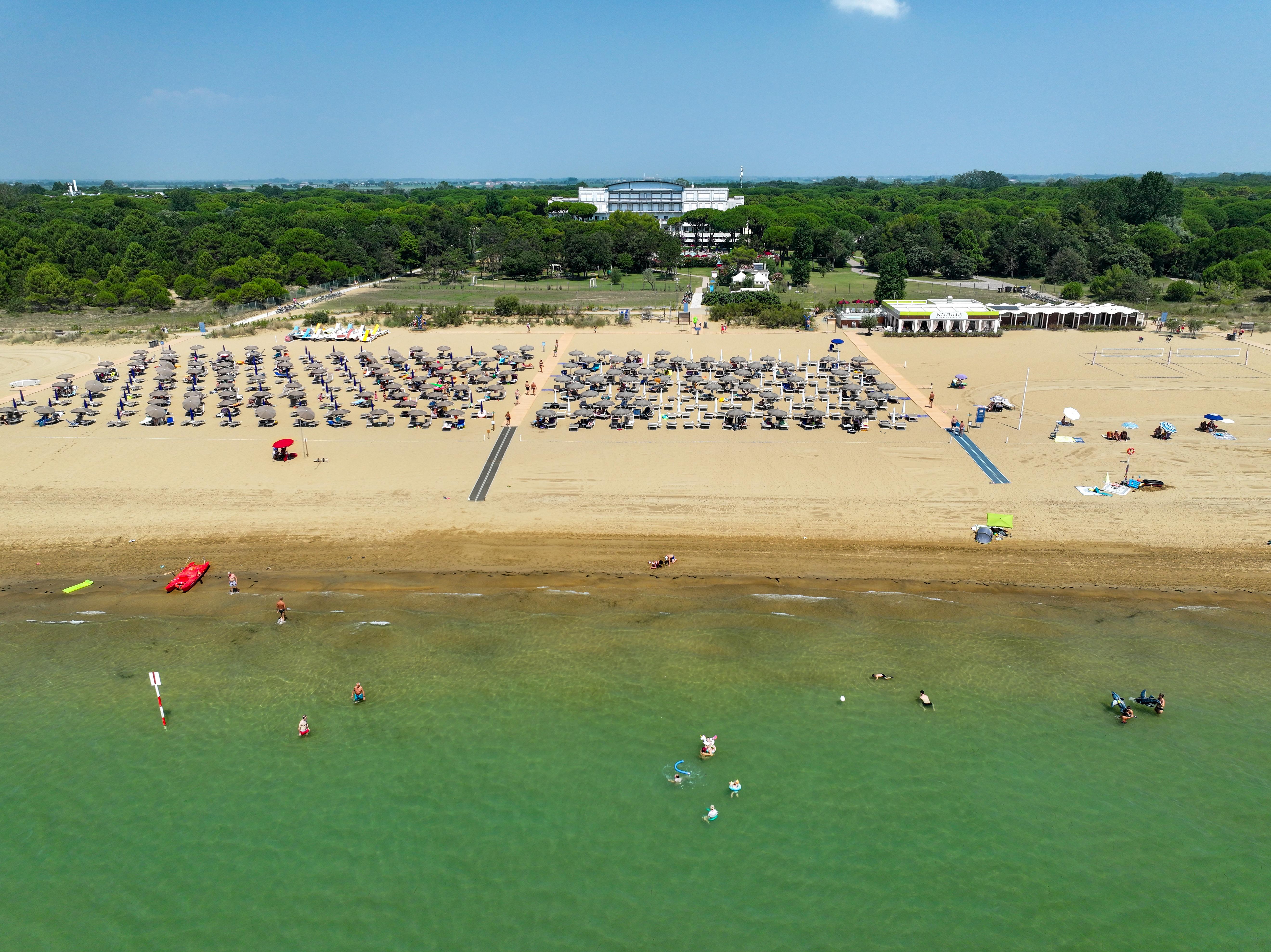 Il Tridente Hotel Bibione Buitenkant foto