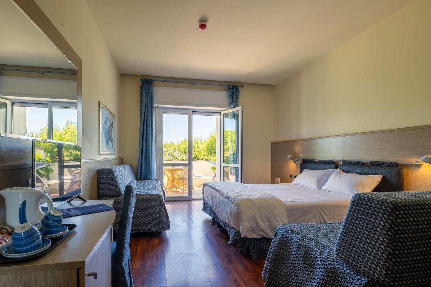 Il Tridente Hotel Bibione Buitenkant foto