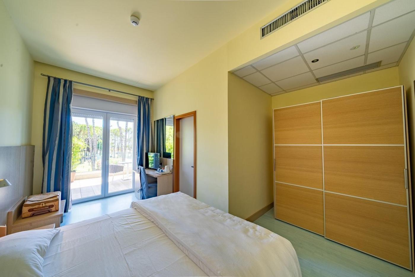 Il Tridente Hotel Bibione Buitenkant foto