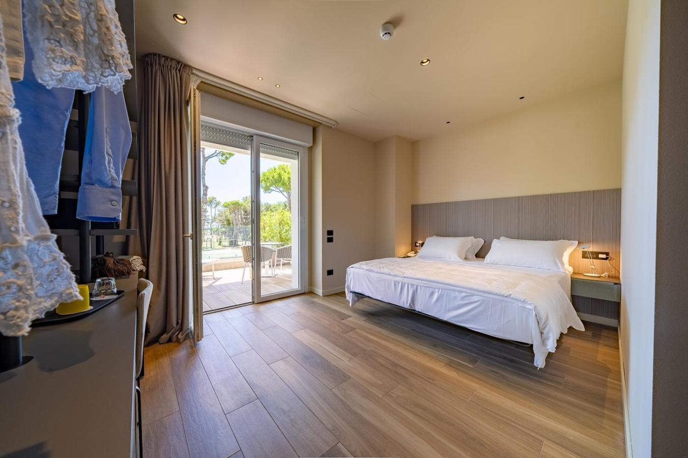 Il Tridente Hotel Bibione Buitenkant foto