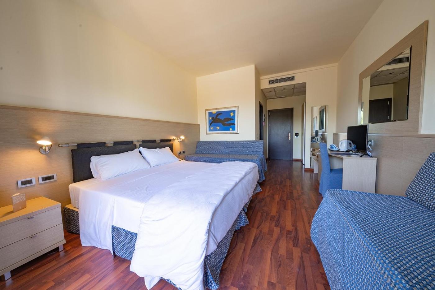 Il Tridente Hotel Bibione Buitenkant foto