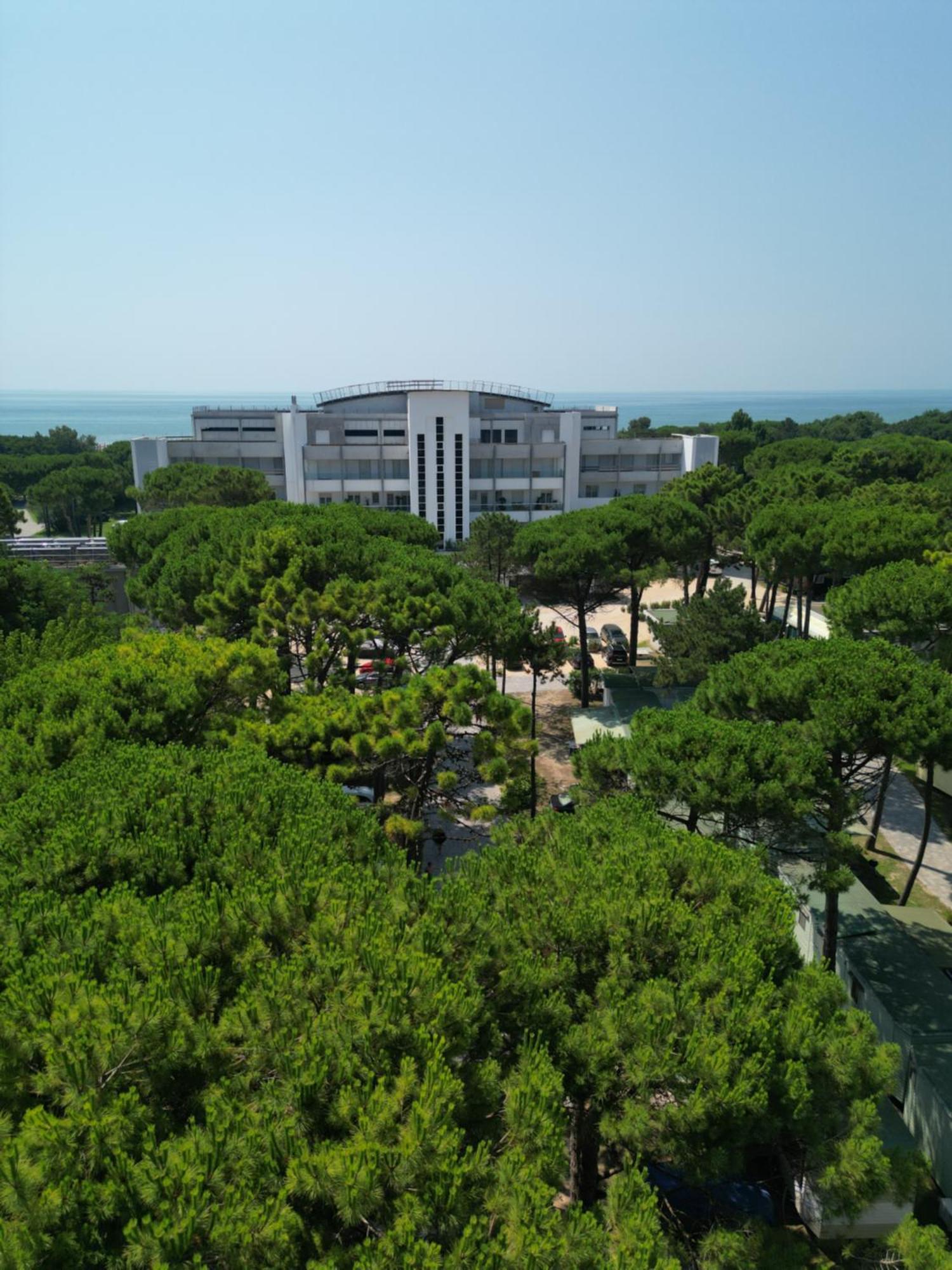 Il Tridente Hotel Bibione Buitenkant foto