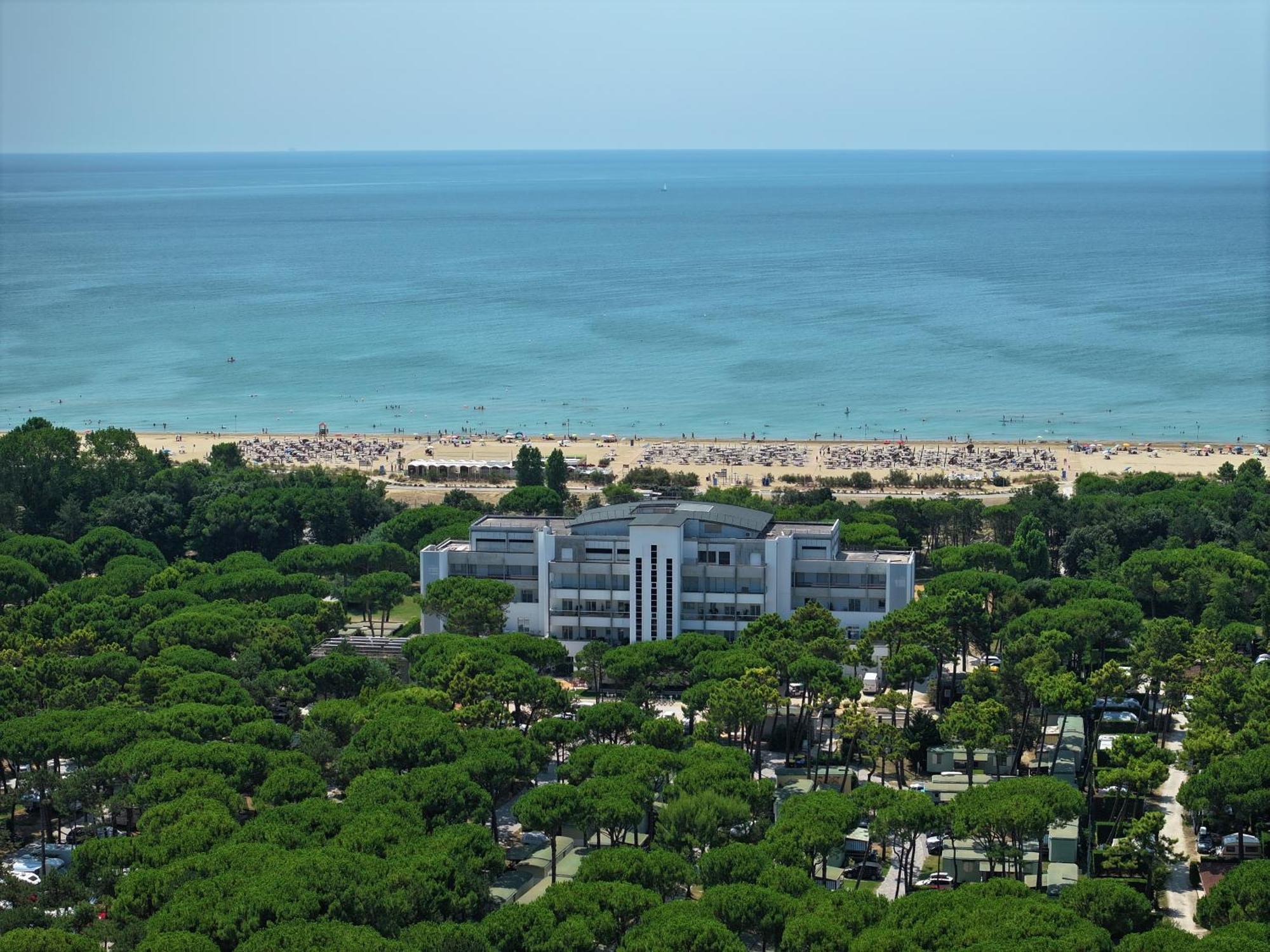 Il Tridente Hotel Bibione Buitenkant foto
