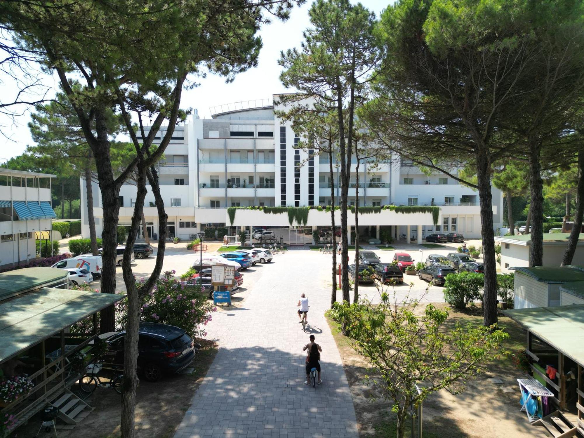 Il Tridente Hotel Bibione Buitenkant foto