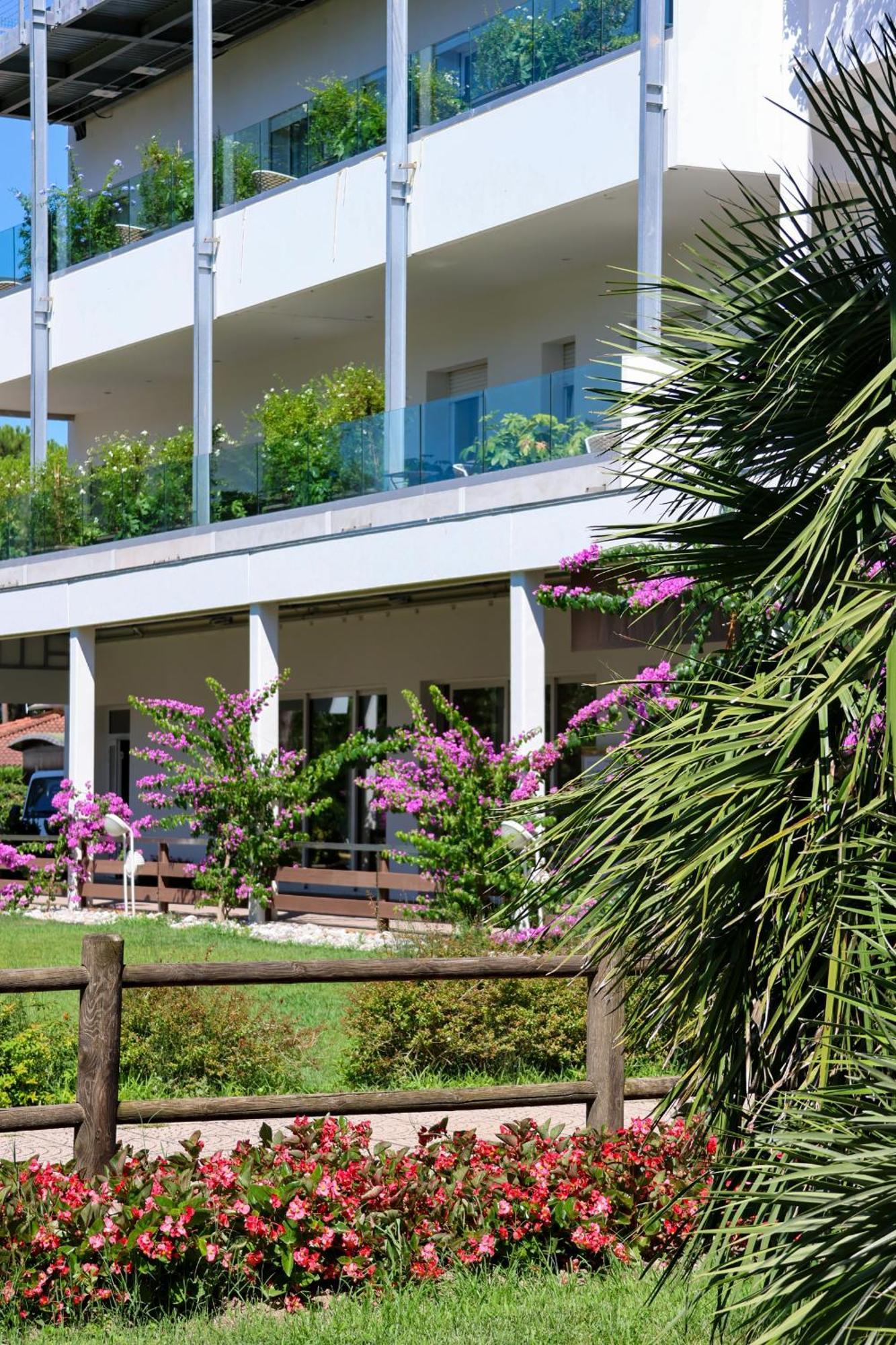 Il Tridente Hotel Bibione Buitenkant foto